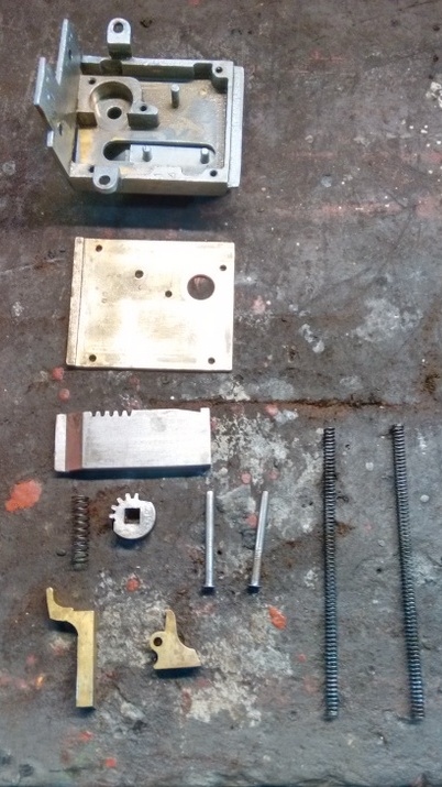Class 127: Door lock components