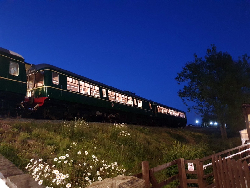 4-car Class 109 and Hybrid 104/108 at Corwen with an evening special on 03/06/23