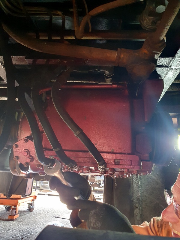 Class 109: Connecting air pipes to the replacement no. 2 gearbox