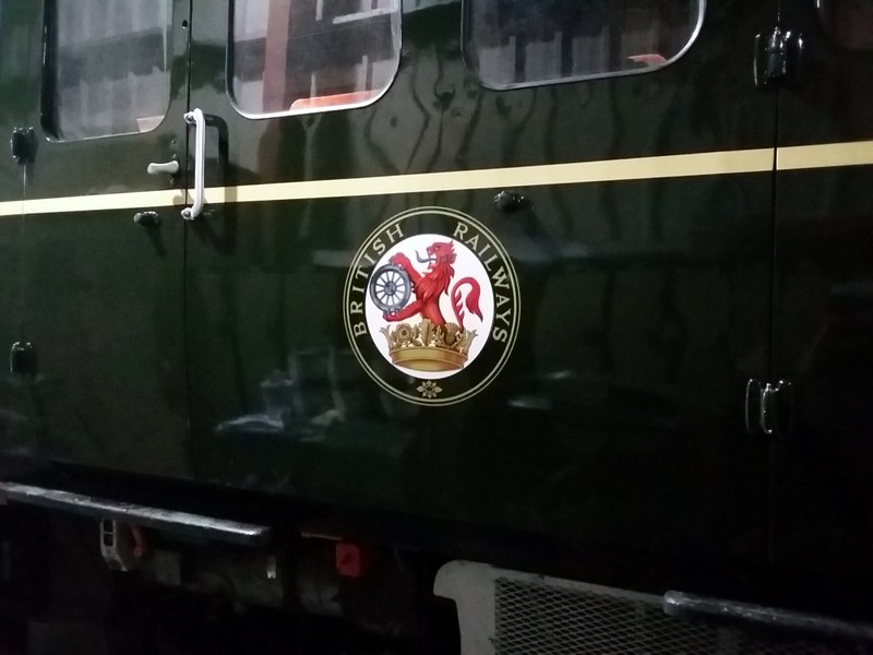 Class 127: British Railways 'Lion and Wheel' emblem