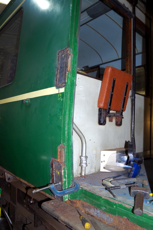 Class 127: Bodywork repairs to the secondman's door pillar