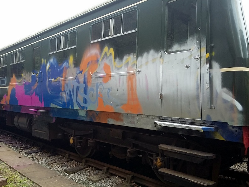 51933 graffiti damage