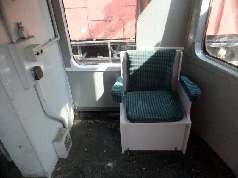 Class 104 50454: Repaired guard's seat and surrounding area