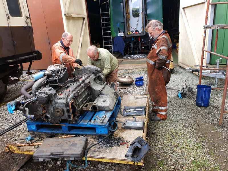 Class 109: Dismantling the faulty no. 1 engine