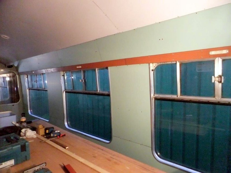 Class 105: Three windows fitted with their aluminium frames