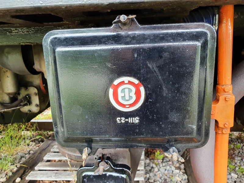 Electrical lid with freshly-painted lettering