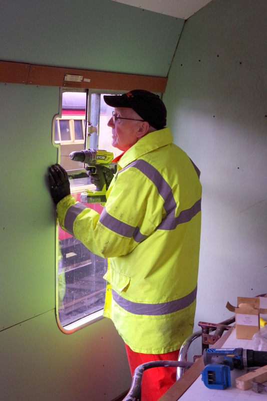 Class 105: Installation of window frame outers