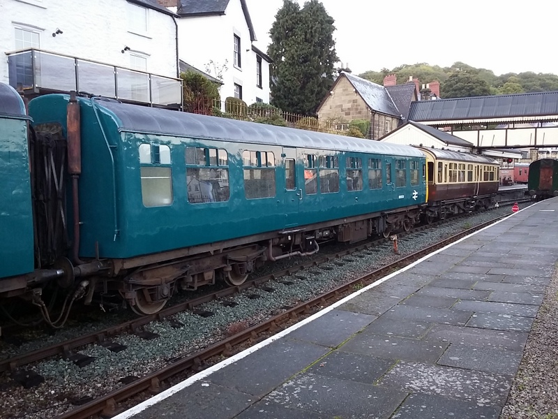 Class 104 and GWR Observation Coach
