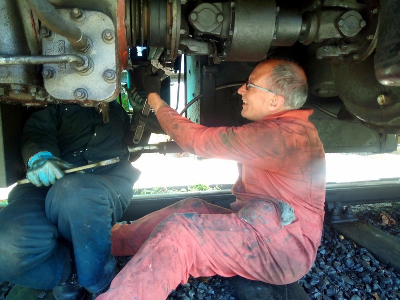 Class 109: No. 1 exhauster belts being adjusted after replacement