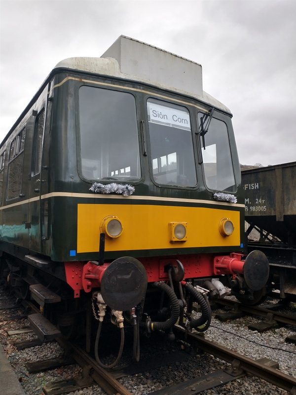 Class 108: Festive trimmings for the Sion Corn services