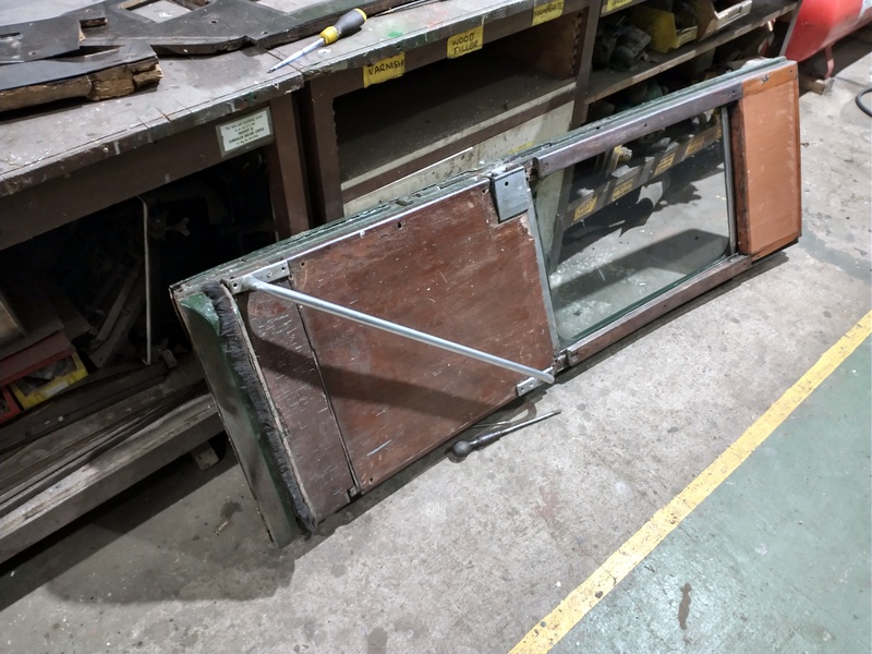 Class 105: Secondman's door removed for refurbishment