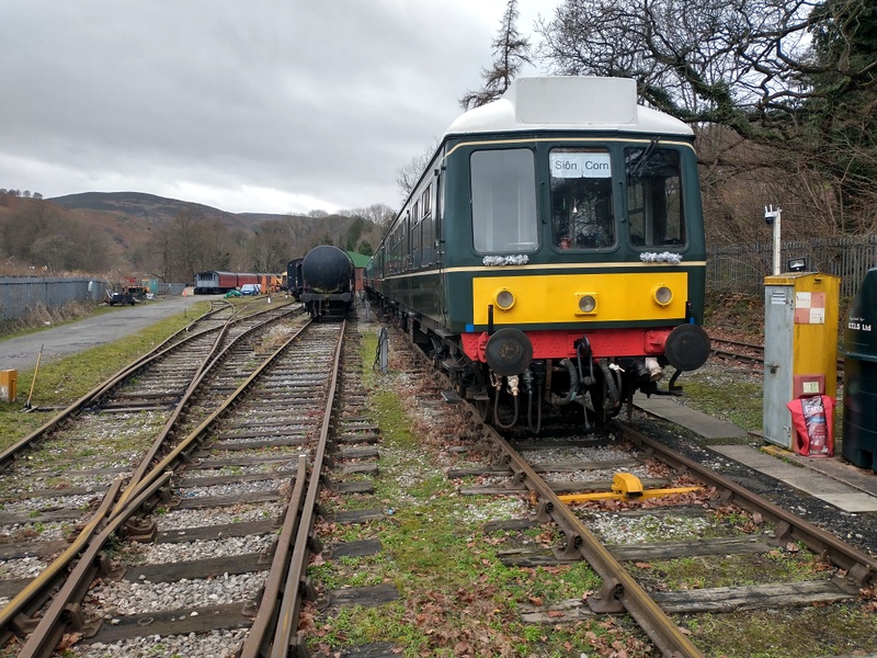 Class 108: Festive trimmings for the Sion Corn services