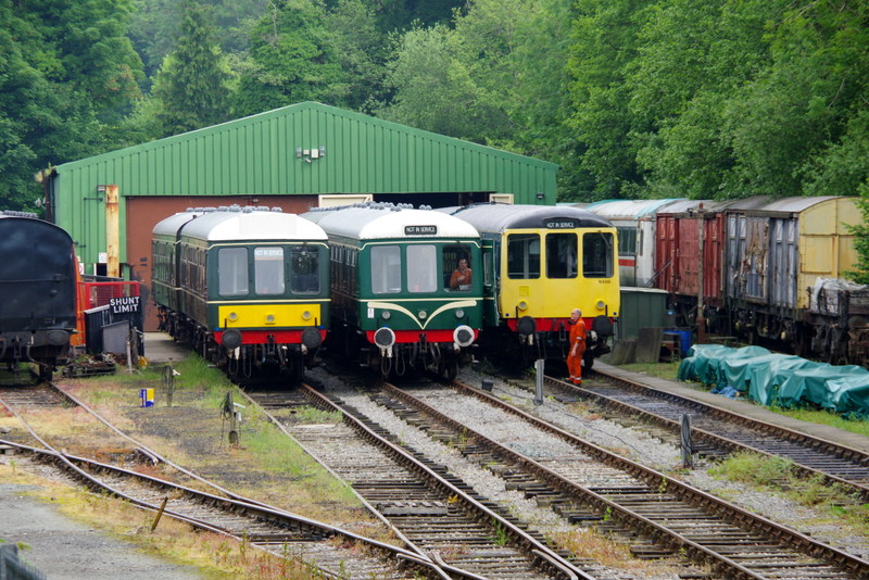 Class 108 and 104 vehicles at Pentrefelin on 01/06/24