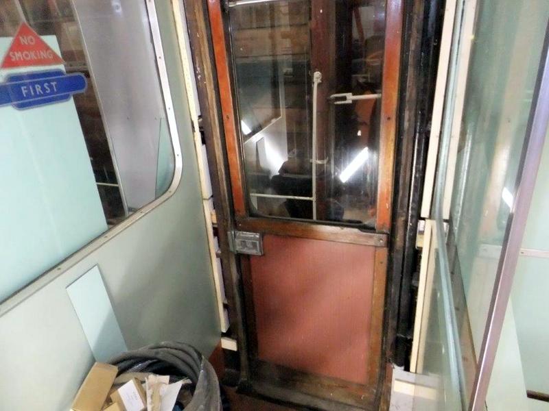 Class 105: Framework at the sides of the vestibule doors