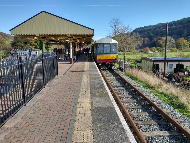 Class 108 at Corwen with the 13.35 to Llangollen on 26/10/24