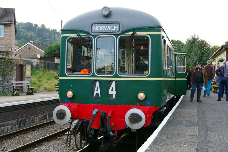 Class 109 at Glyndyfrdwy allegedly bound for Norwich on 05/10/24