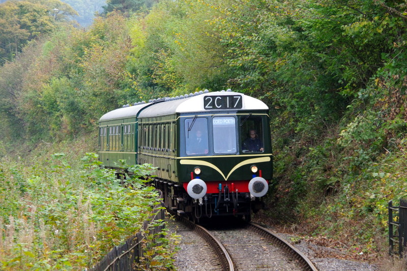 Hybrid class 127/108 approaching Berwyn and allegedly bound for Coed Poeth on 05/10/24