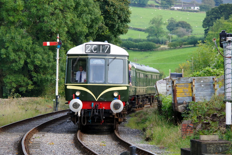 Hybrid class 127/108 approaching Glyndyfrdwy and allegedly bound for Chester Northgate on 05/10/24