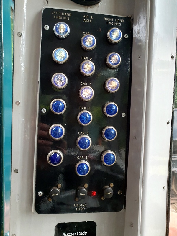 Class 104: Engine/Air&Axle panel in 50528