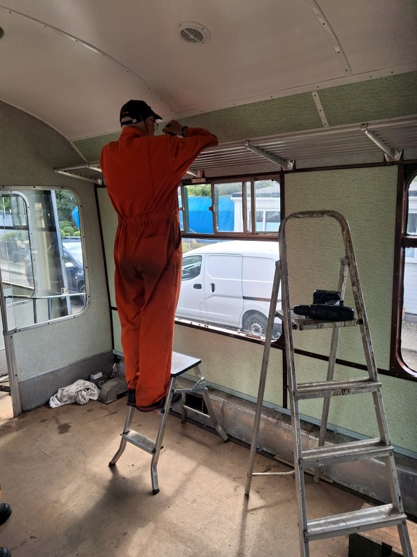 Class 100: Securing a luggage rack