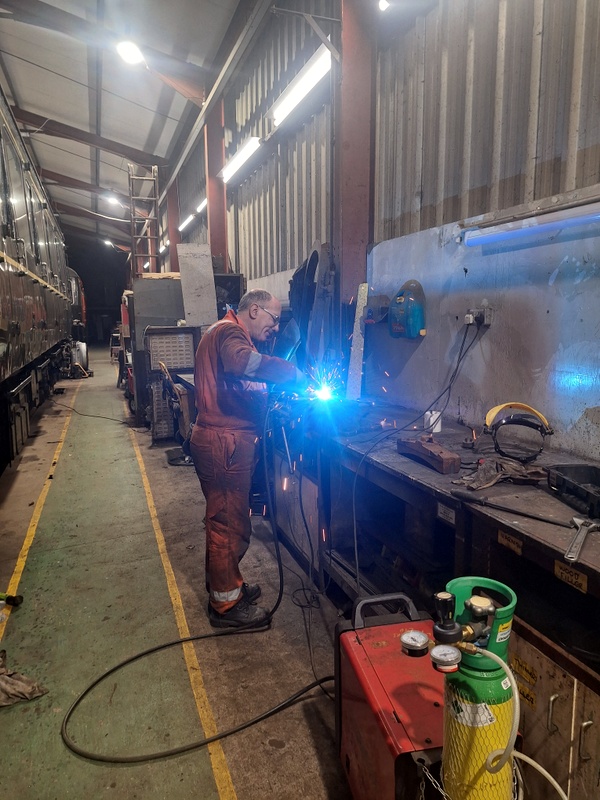 Class 109: Welding brake block carriers