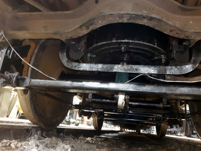 Class 109: Vacuum brake cylinder re-installed on the no. 1 bogie of 50416