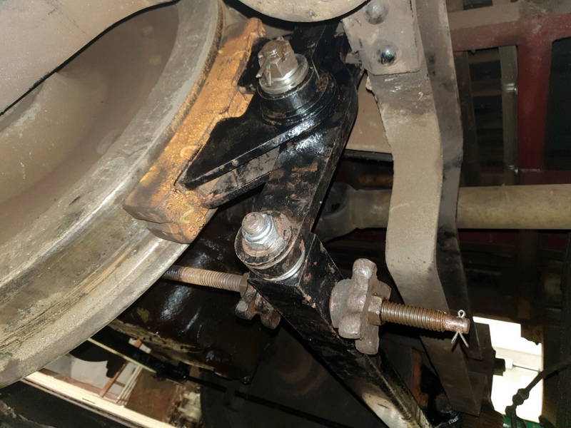 Class 109: Re-installed brakegear on the no. 1 bogie of 50416