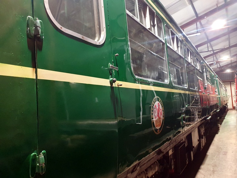 Class 109: Varnished power car