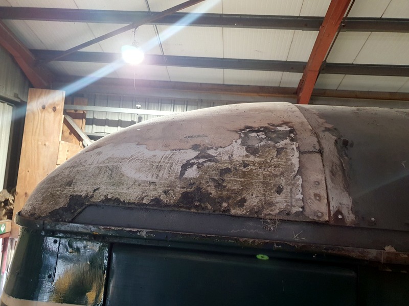 Class 108 56223: Fibreglass cab roof in need of attention