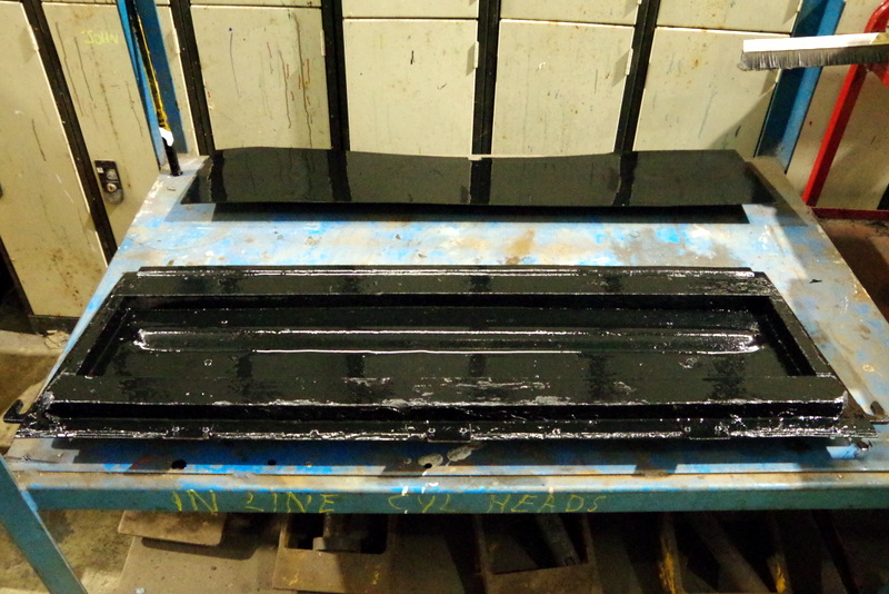 Class 108 56223: Battery box covers painted