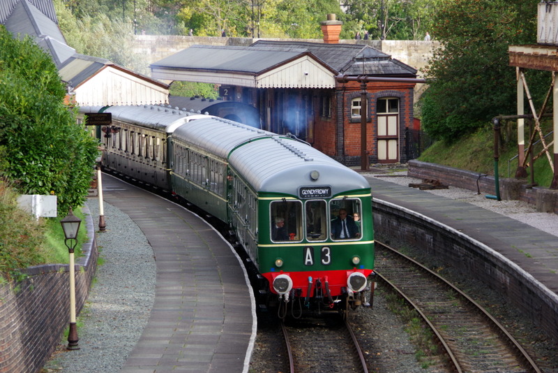 Classes 109 and hybrid 127/108 leaving Llangollen on 05/10/25
