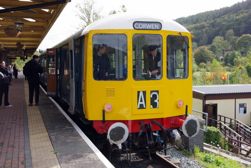 Class 104 at Corwen on 05/10/25