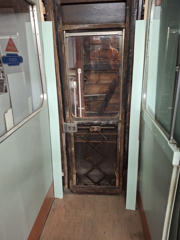 Class 105: Wall panelling