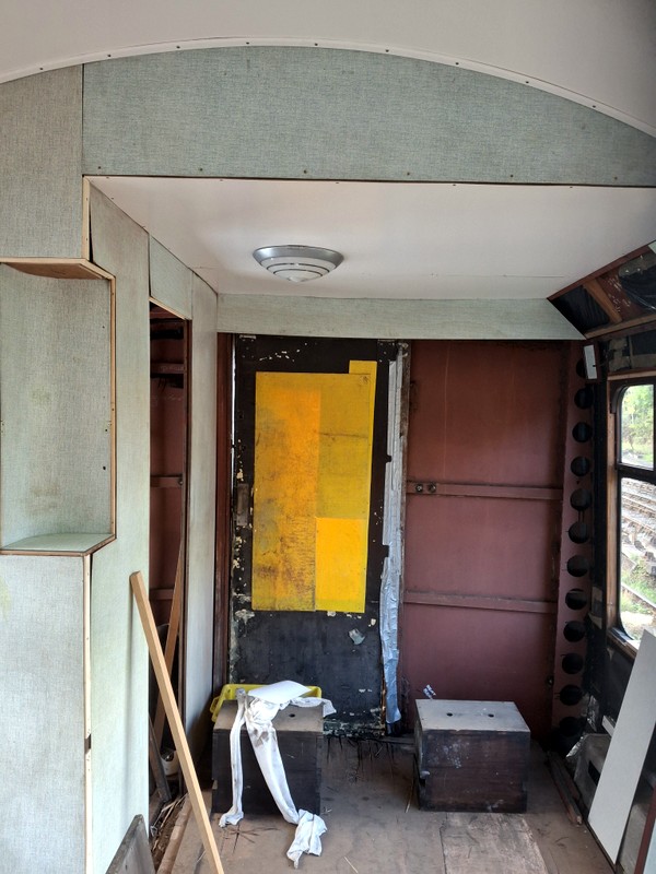 Class 100: Pelmet over the sliding door rail