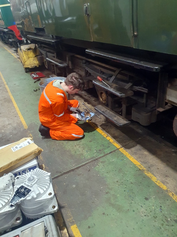 Class 127: Removing the old grease from axlebox bearings