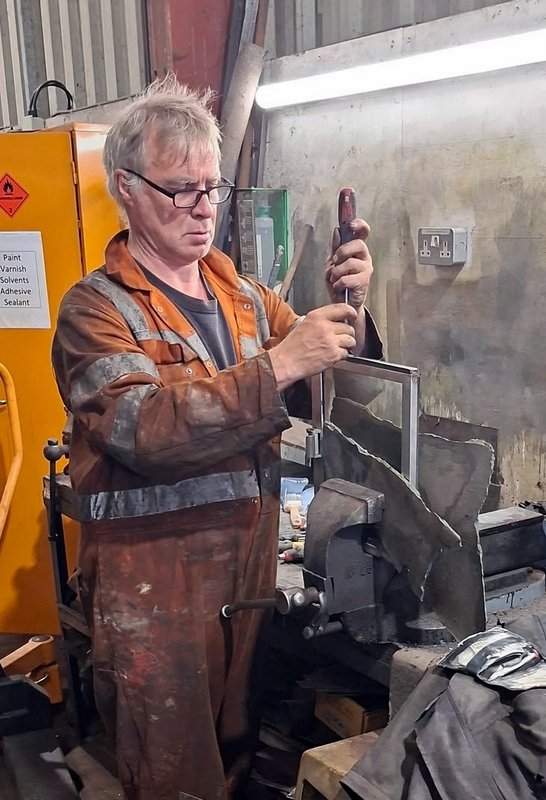 Class 109: Fettling sliding windows