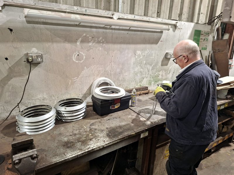 Class 110: Cleaning saloon light fittings
