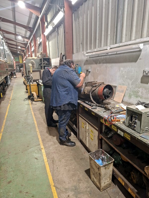 Class 110: Servicing a Smiths heater from 51813